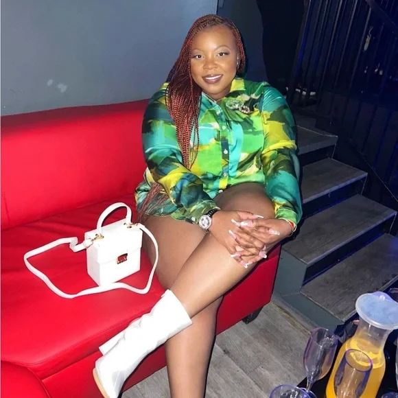 Matching set - Picture 2 of 3